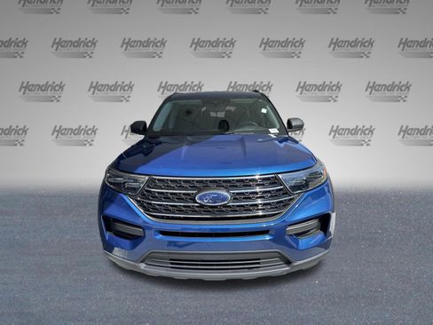 Used 2022 Ford Explorer XLT RWD image 3