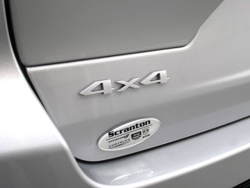 New 2025 Jeep Grand Cherokee Laredo X w/ Luxury Tech Group I image 40