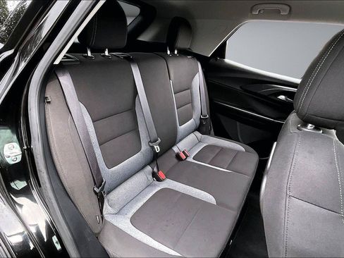Used 2025 Chevrolet TrailBlazer LT FWD image 22