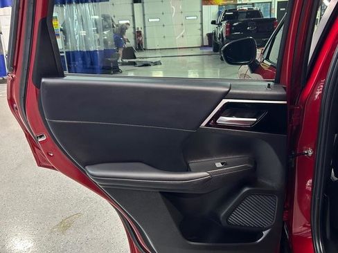 Used 2023 Mitsubishi Outlander SE image 22
