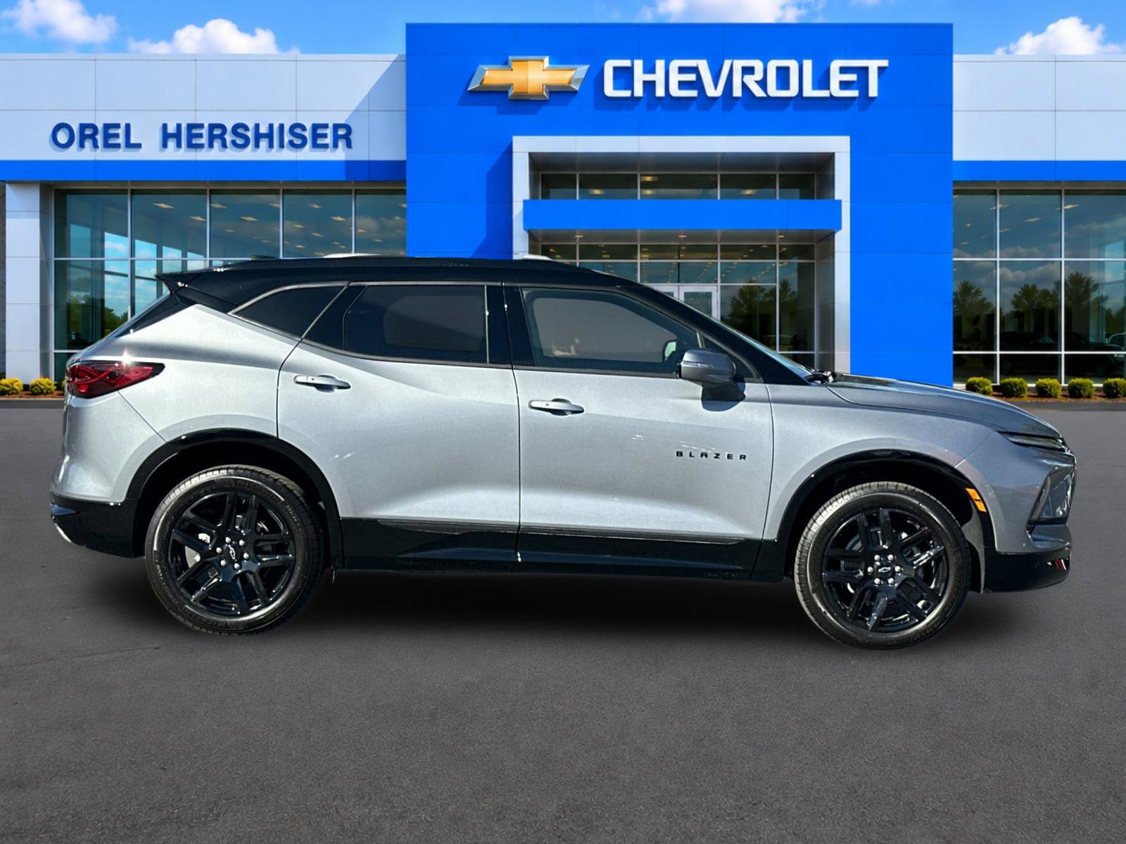 New 2026 Chevrolet Blazer RS w/ LPO, Cargo Package FWD image 3