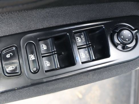 Used 2016 Jeep Renegade Sport AWD/4WD image 27
