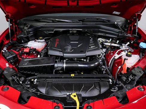 New 2025 Alfa Romeo Stelvio Sprint image 36