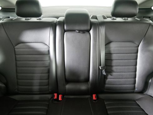 Used 2014 Ford Fusion SE w/ Equipment Group 202A image 13