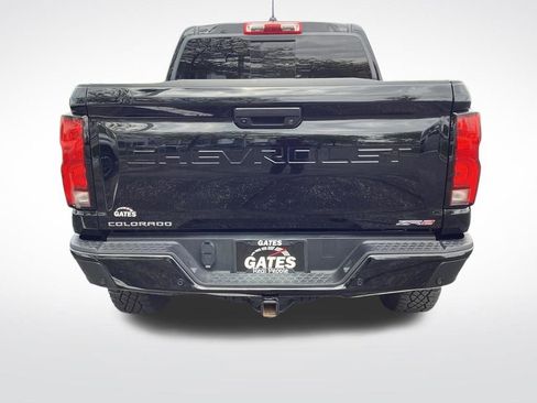 Used 2024 Chevrolet Colorado ZR2 w/ ZR2 Convenience Package III AWD/4WD image 9