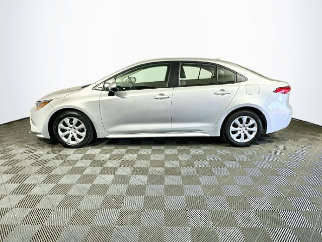 Certified 2025 Toyota Corolla LE FWD image 6