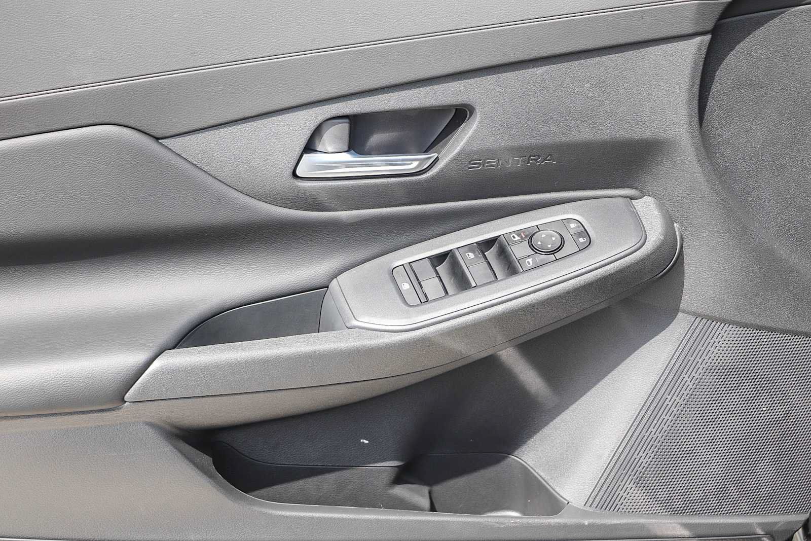 New 2027 Nissan Sentra SV w/ Floor Mat Package FWD image 20