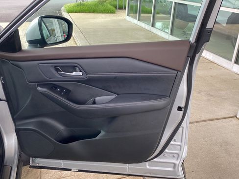 Certified 2023 Nissan Rogue SV w/ SV Premium B Package AWD/4WD image 20