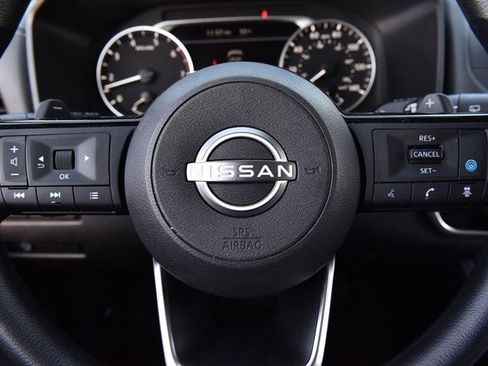 Certified 2023 Nissan Rogue SV image 18