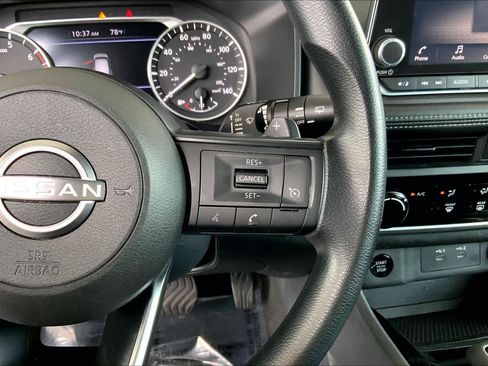 Used 2024 Nissan Rogue S AWD/4WD image 24