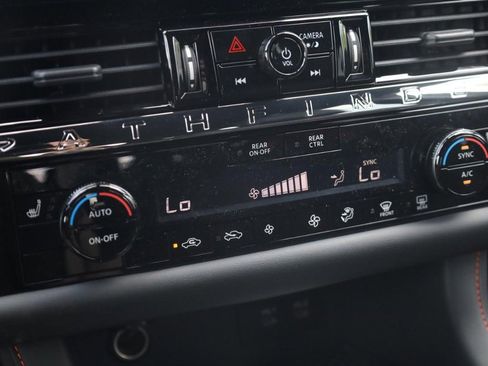 New 2026 Nissan Pathfinder Rock Creek image 16