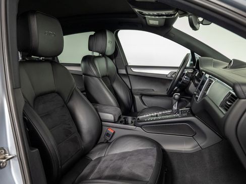 Used 2017 Porsche Macan GTS image 28