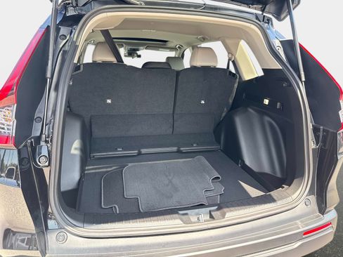 Certified 2025 Honda CR-V EX image 9