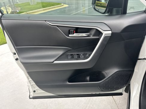 Certified 2025 Toyota RAV4 XLE w/ Convenience Package FWD image 14