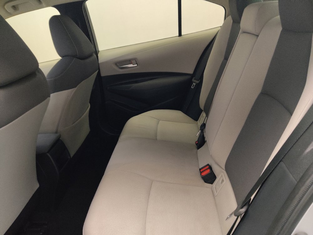 Used 2021 Toyota Corolla LE FWD image 18