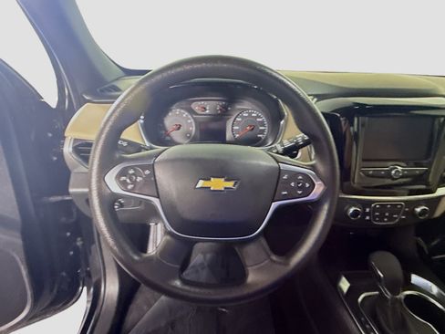 Used 2023 Chevrolet Traverse LS FWD image 13