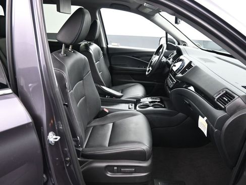 Certified 2022 Honda Pilot Touring image 28