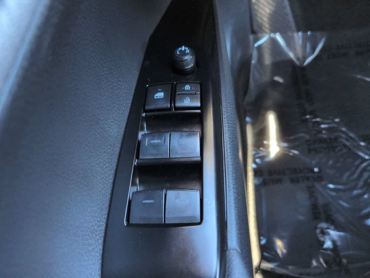 Used 2026 Toyota Camry SE w/ Multimedia Upgrade Package FWD image 21