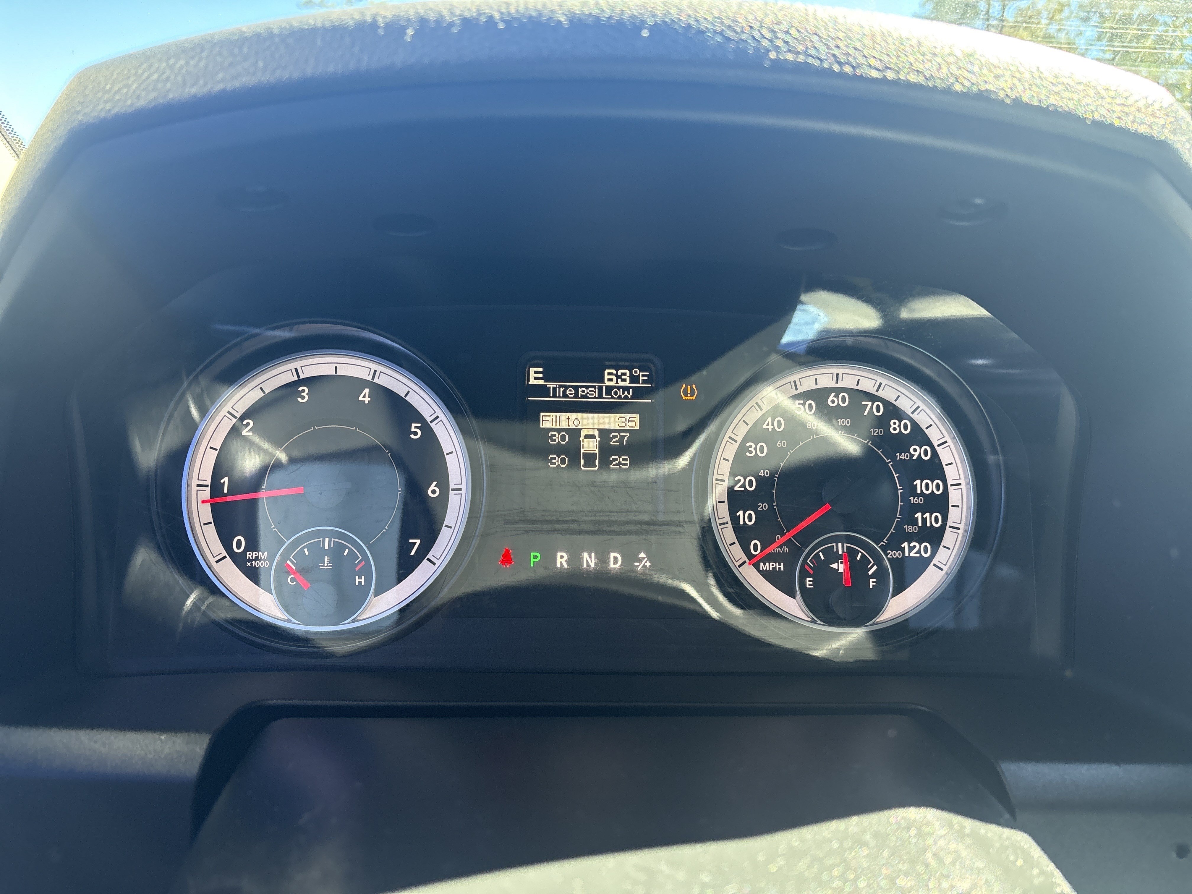 Used 2015 RAM 1500 Express RWD image 19