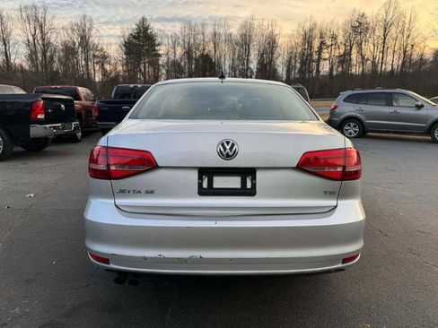 Used 2015 Volkswagen Jetta SE image 6