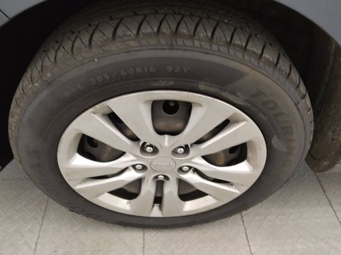 Used 2020 Kia Soul LX FWD image 31
