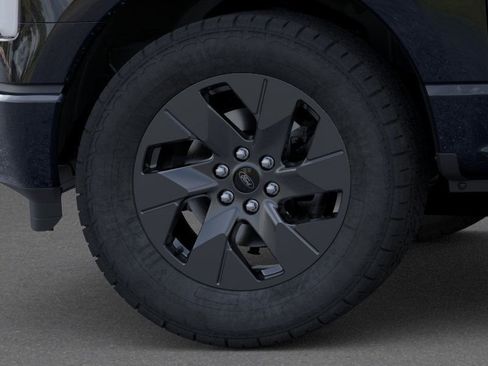 New 2025 Ford F150 Lightning Flash image 19