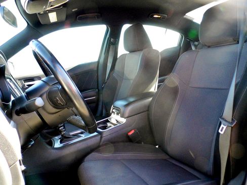 Used 2022 Dodge Charger SXT image 19