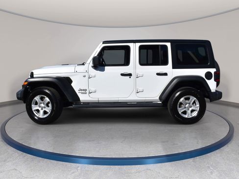 Used 2021 Jeep Wrangler Unlimited Sport AWD/4WD image 9