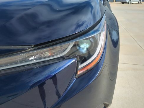 Used 2023 Toyota Corolla LE FWD image 9