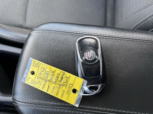 Used 2021 Buick Encore GX Preferred FWD image 36