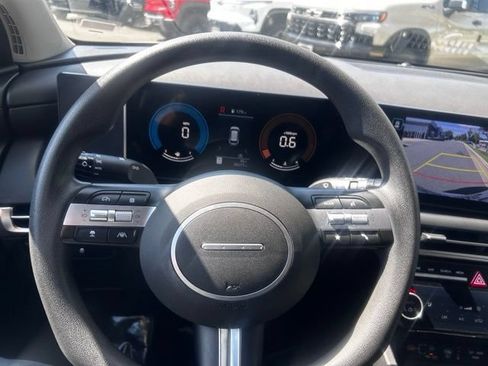 Used 2025 Hyundai Tucson SEL FWD image 29