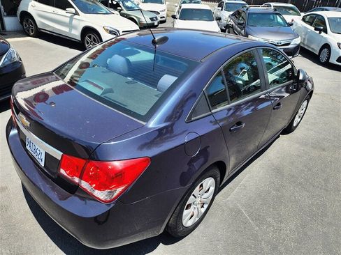 Used 2016 Chevrolet Cruze LS image 11