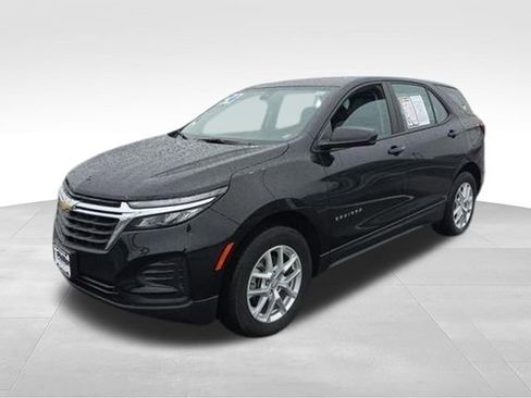 Used 2024 Chevrolet Equinox LS AWD/4WD image 7