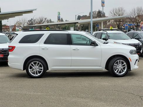 Used 2024 Dodge Durango GT image 4