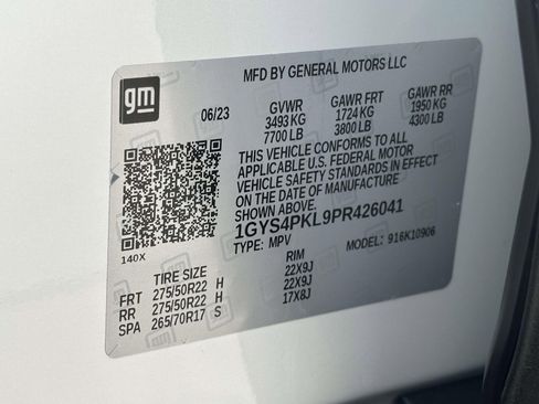 Used 2023 Cadillac Escalade ESV Sport w/ LPO, ONYX Package image 25