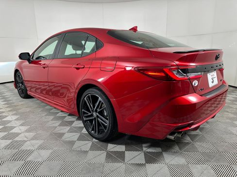 Used 2025 Toyota Camry XSE image 3