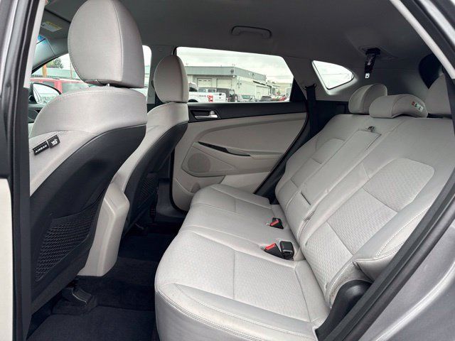 Used 2020 Hyundai Tucson Value w/ Cargo Package AWD/4WD image 16