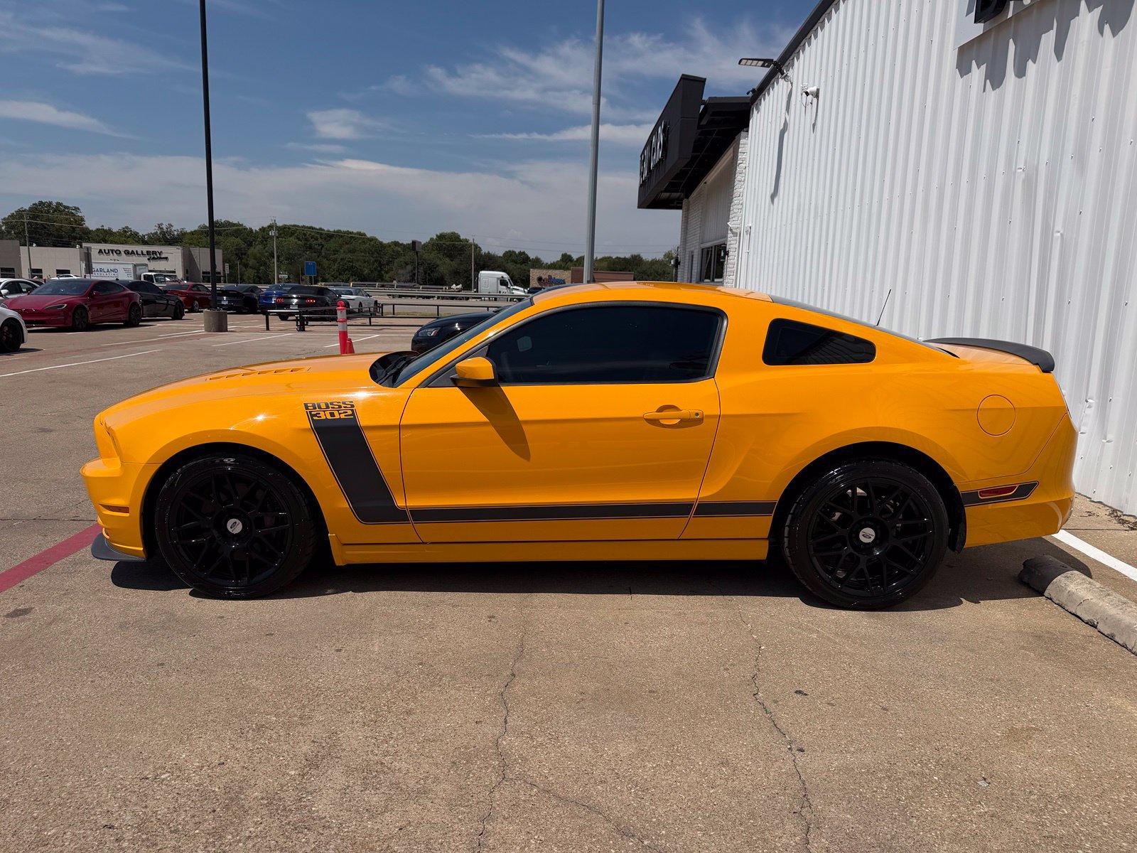 Used 2013 Ford Mustang Boss 302 w/ Boss 302 Accessory Pkg RWD image 3
