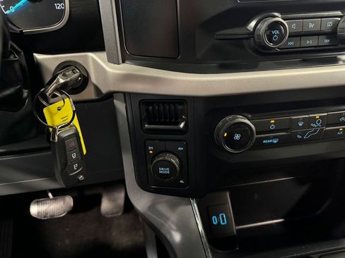 Used 2023 Ford F150 XLT w/ XTR Package image 78