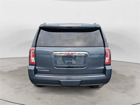 Used 2020 GMC Yukon Denali image 4