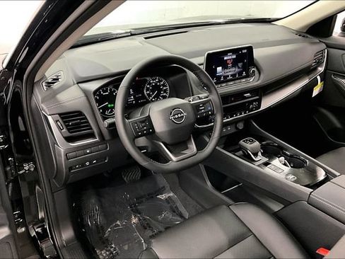 New 2026 Nissan Rogue Dark Armor FWD image 6
