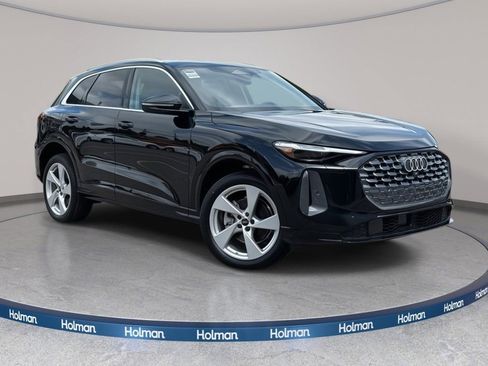 Certified 2025 Audi Q5 2.0T Premium Plus w/ Premium Plus image 1