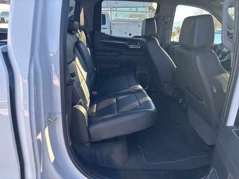 Used 2025 GMC Sierra 1500 SLT image 27