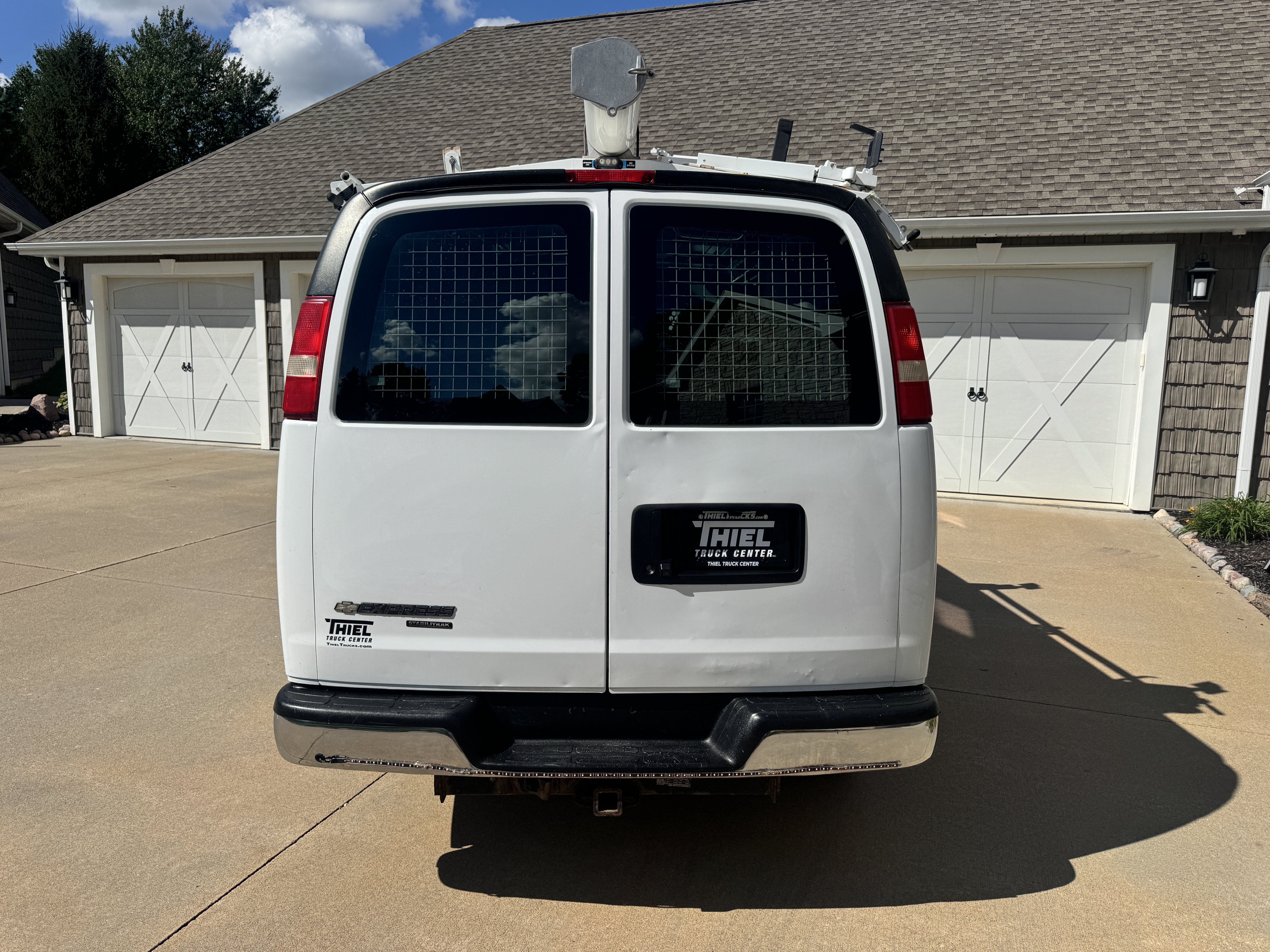 Used 2014 Chevrolet Express 2500 RWD image 5