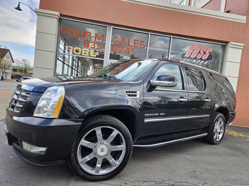 Used 2013 Cadillac Escalade ESV Luxury AWD/4WD image 1