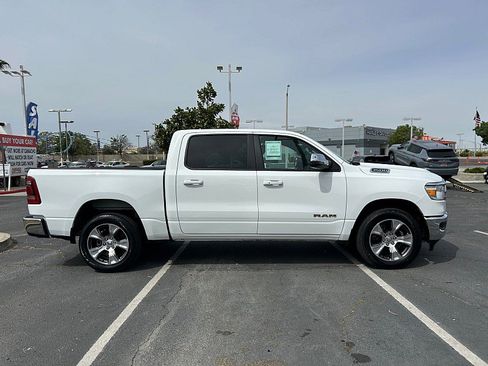 Used 2024 RAM 1500 Laramie image 12