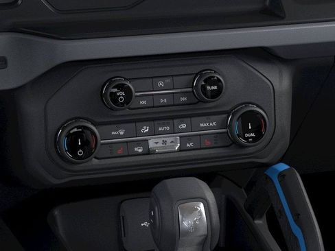 Used 2022 Ford Bronco Black Diamond w/ Sasquatch Package AWD/4WD image 20