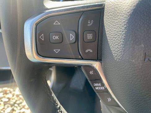 Used 2025 RAM 1500 Laramie AWD/4WD image 15