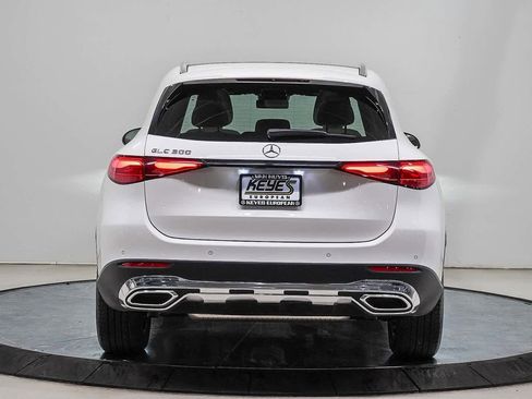 Used 2025 Mercedes-Benz GLC 300 image 5