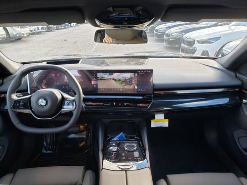 New 2026 BMW 530i xDrive image 8